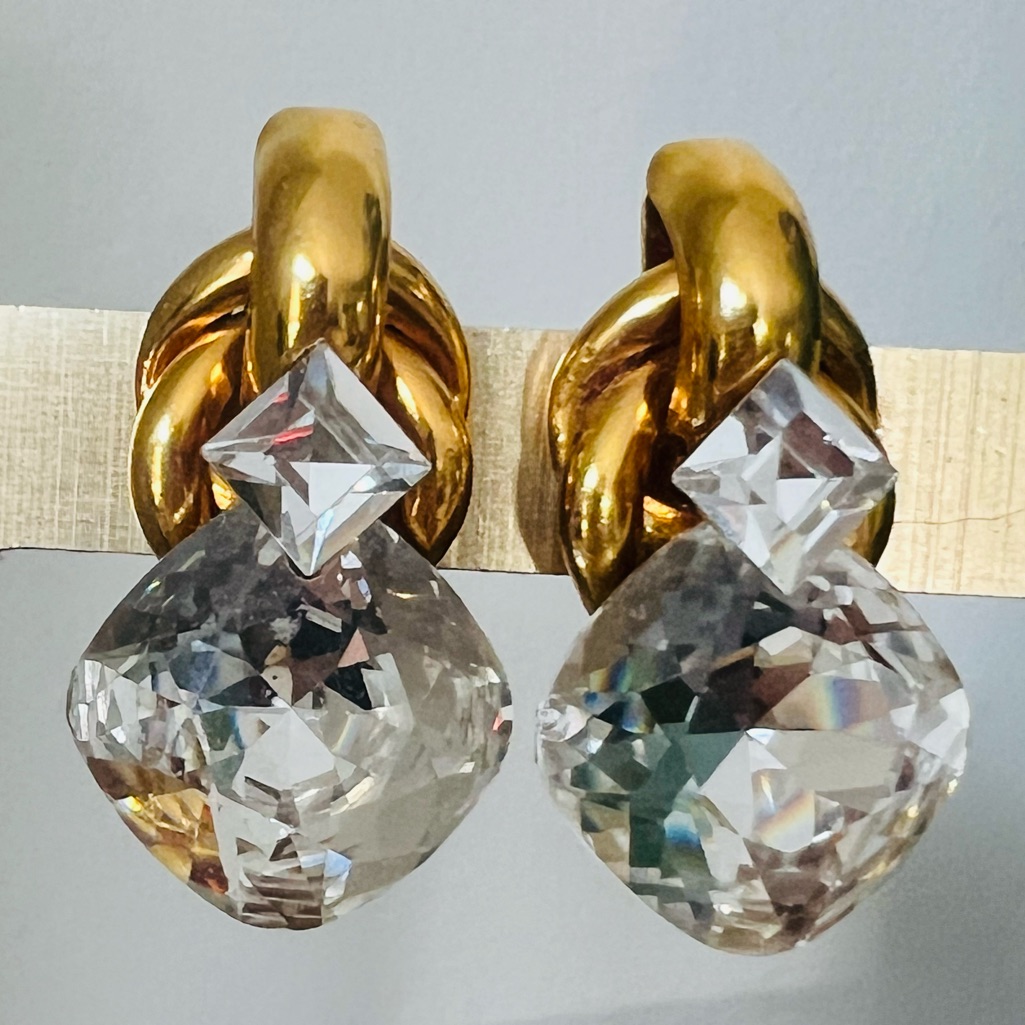 Wendy Gell Vintage Signed Clip Faceted Earrings